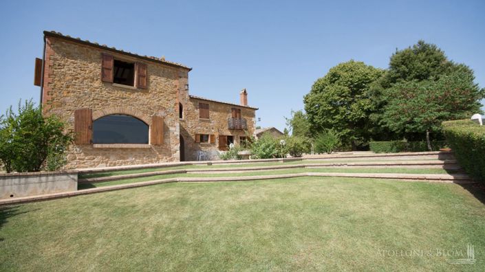 Image No.18-8 Bed Apartment for sale