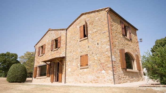 Image No.27-8 Bed Apartment for sale