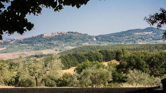 Image No.29-8 Bed Apartment for sale