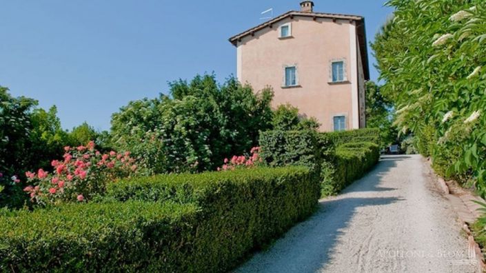 Image No.23-16 Bed Apartment for sale