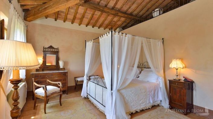 Image No.5-16 Bed Apartment for sale