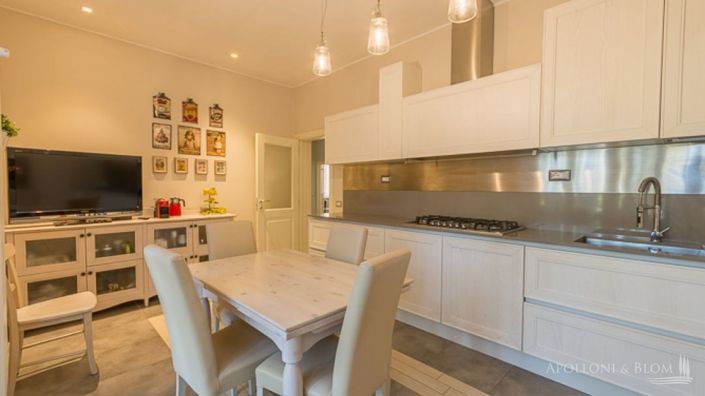 Image No.16-4 Bed Apartment for sale