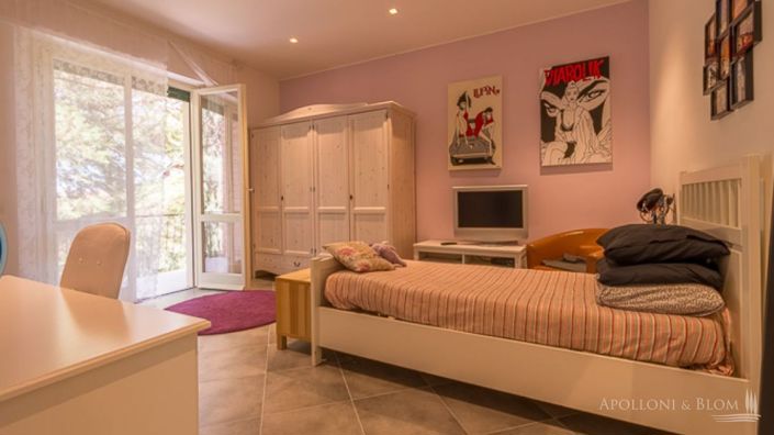 Image No.19-4 Bed Apartment for sale