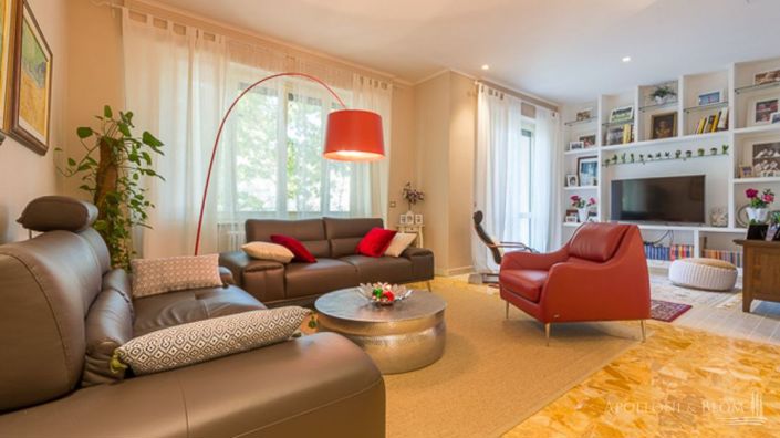 Image No.2-4 Bed Apartment for sale