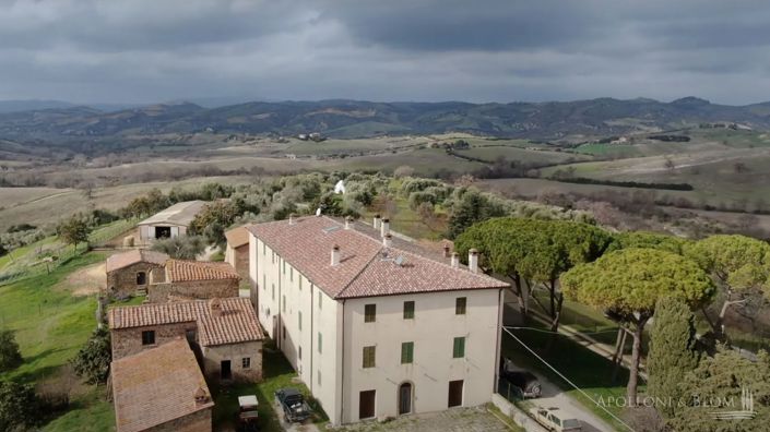 Image No.8-12 Bed Apartment for sale