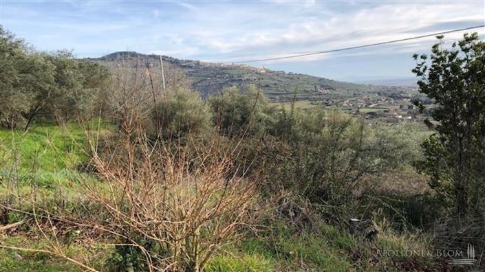 Image No.20-2 Bed Apartment for sale