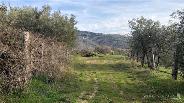 Image No.22-2 Bed Apartment for sale