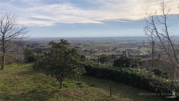 Image No.24-2 Bed Apartment for sale