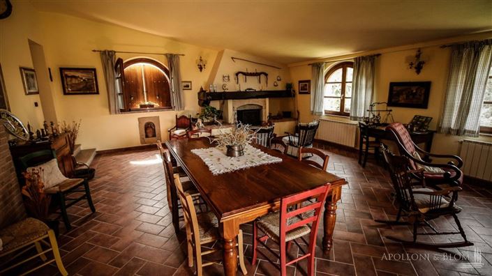 Image No.27-8 Bed Apartment for sale