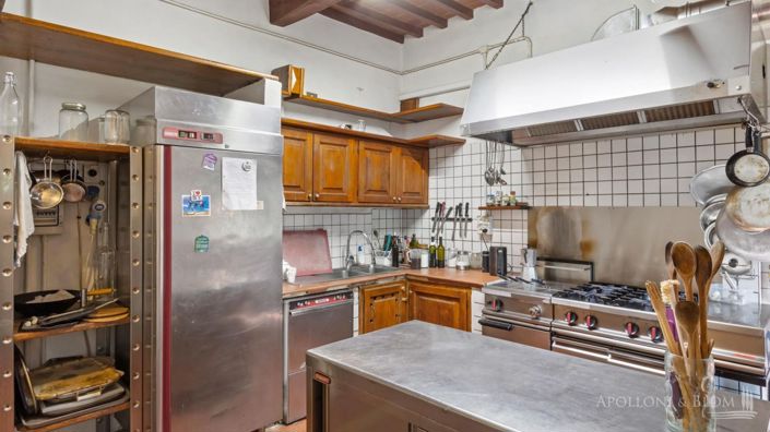 Image No.21-14 Bed Apartment for sale