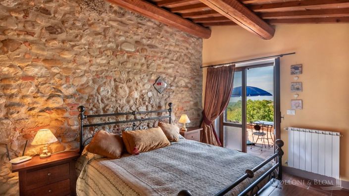 Image No.29-8 Bed Apartment for sale