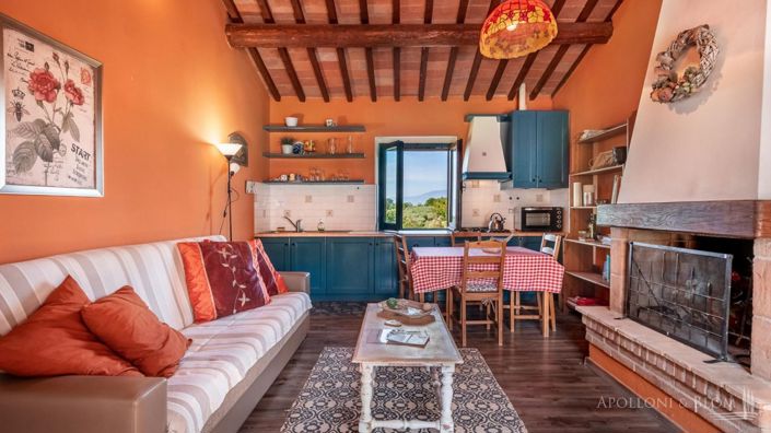 Image No.4-8 Bed Apartment for sale