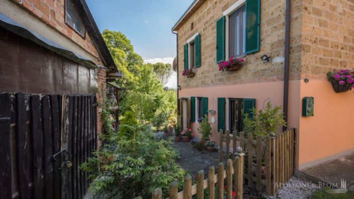 Image No.3-2 Bed Country House for sale