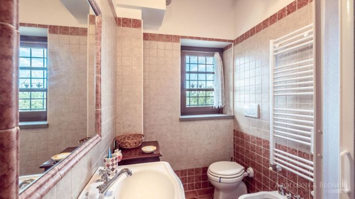 Image No.15-3 Bed Apartment for sale