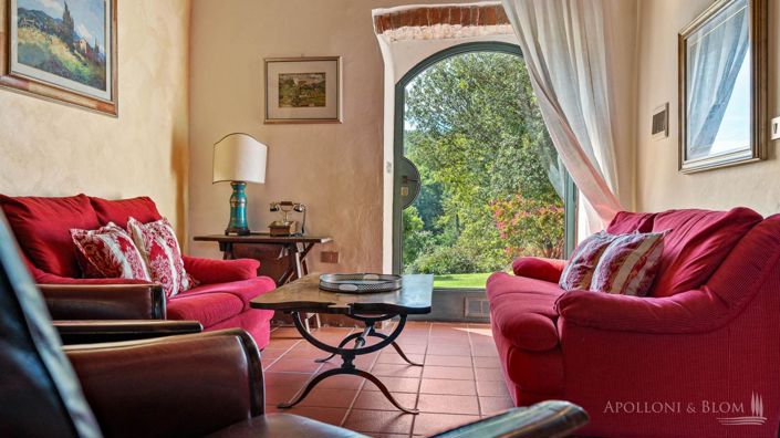 Image No.21-12 Bed Apartment for sale