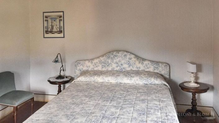 Image No.13-6 Bed Apartment for sale