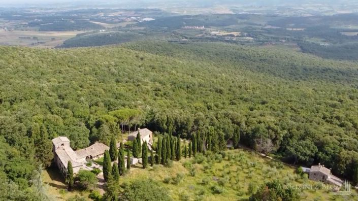 Image No.21-14 Bed Apartment for sale