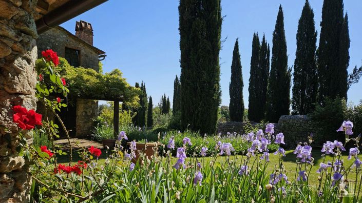 Image No.22-14 Bed Apartment for sale