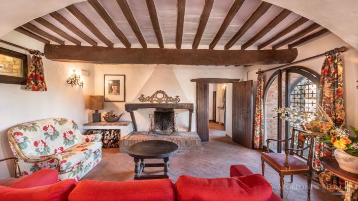 Image No.23-14 Bed Apartment for sale