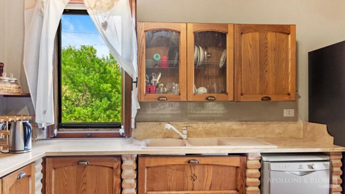 Image No.23-12 Bed Apartment for sale