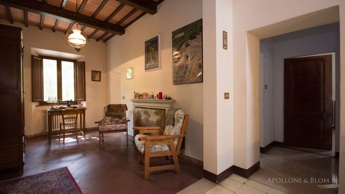 Image No.24-8 Bed Apartment for sale