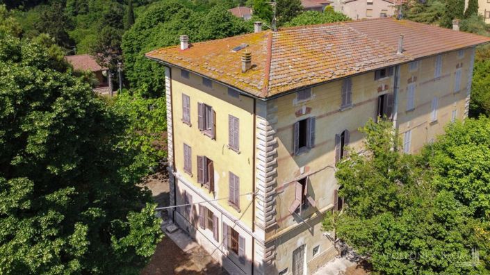 Image No.3-8 Bed Villa for sale