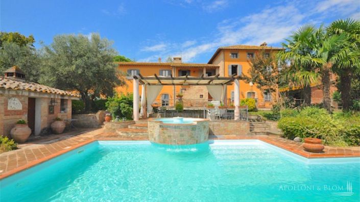Image No.1-7 Bed Villa for sale