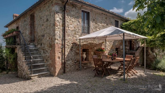 Image No.17-14 Bed Apartment for sale