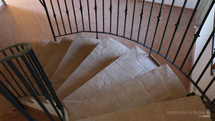 Image No.19-6 Bed Apartment for sale