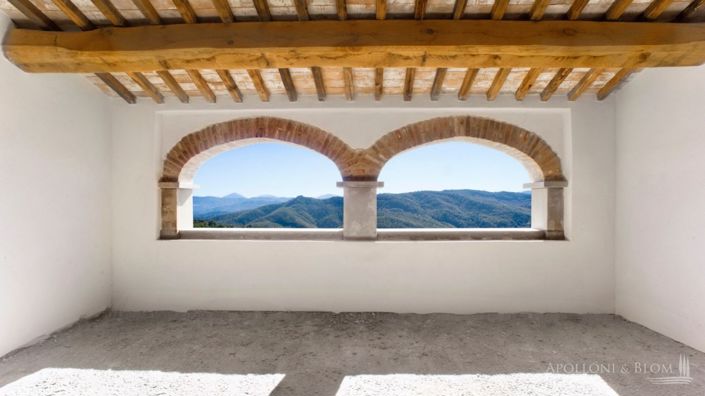 Image No.7-5 Bed Apartment for sale