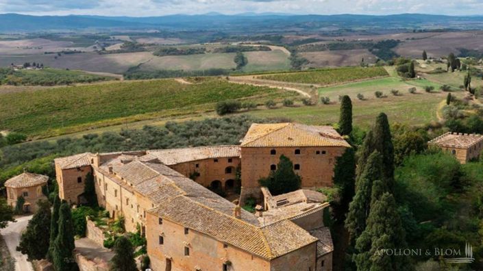 Image No.12-10 Bed Chateaux for sale