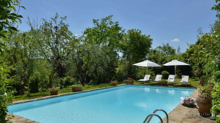 Image No.3-8 Bed Apartment for sale