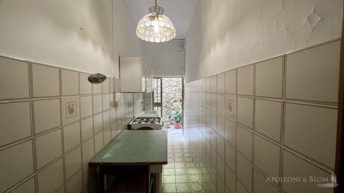 Image No.21-3 Bed Apartment for sale