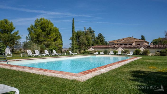 Image No.10-11 Bed Apartment for sale