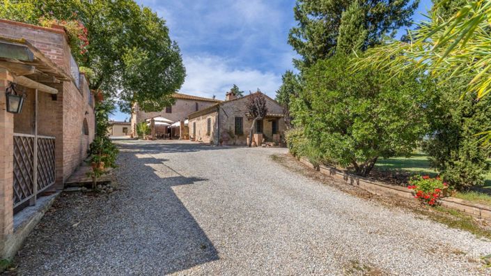 Image No.16-11 Bed Apartment for sale