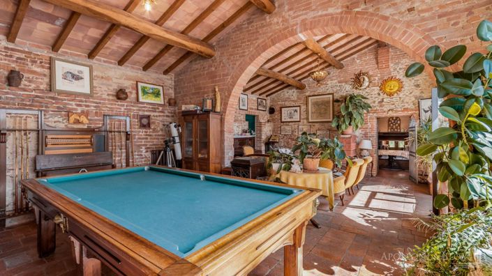 Image No.17-11 Bed Apartment for sale