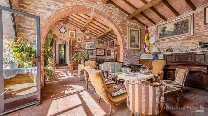 Image No.2-11 Bed Apartment for sale