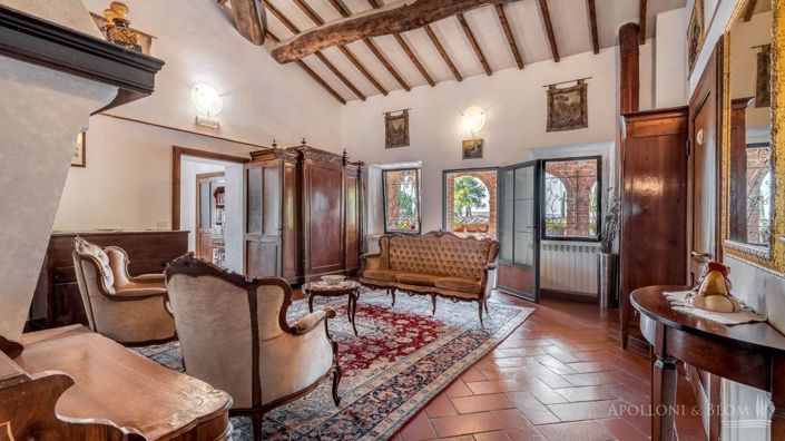 Image No.21-11 Bed Apartment for sale