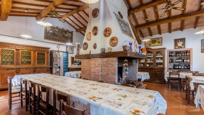 Image No.26-11 Bed Apartment for sale