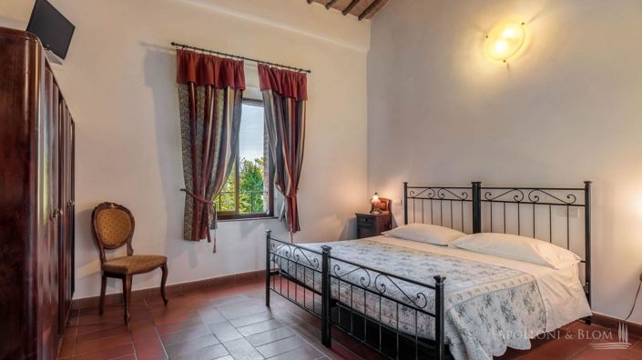 Image No.30-11 Bed Apartment for sale