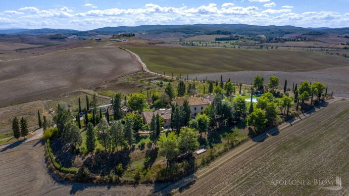 Image No.8-11 Bed Apartment for sale