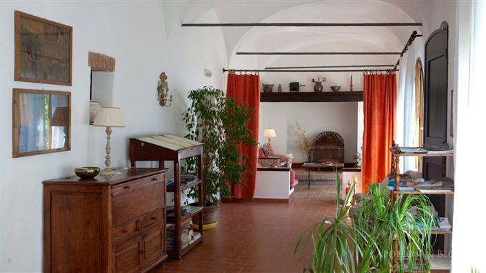 Image No.11-13 Bed Apartment for sale