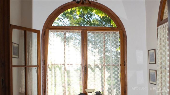 Image No.12-13 Bed Apartment for sale