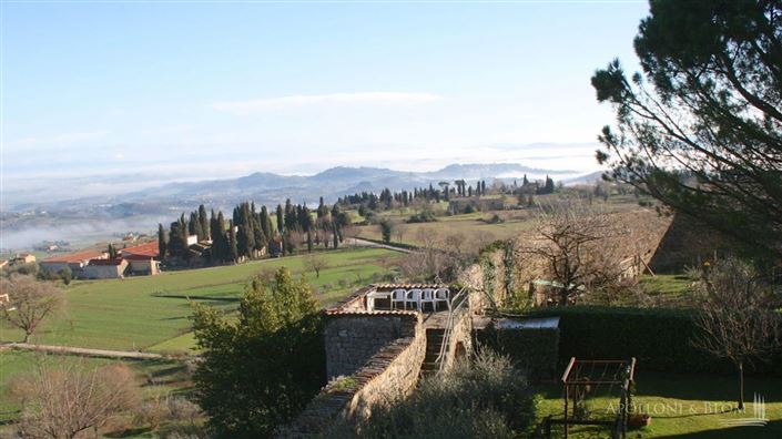 Image No.17-13 Bed Apartment for sale