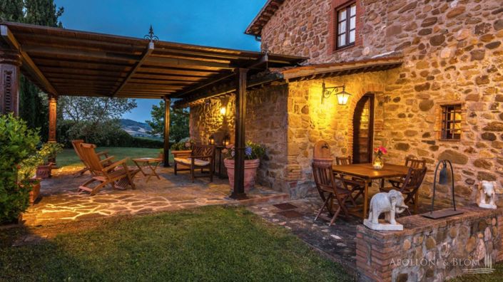 Image No.12-5 Bed Apartment for sale