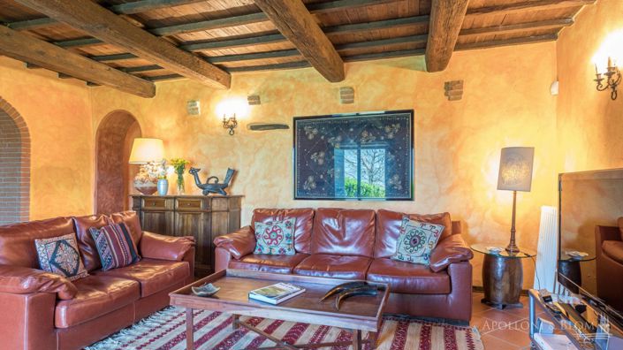 Image No.24-5 Bed Apartment for sale