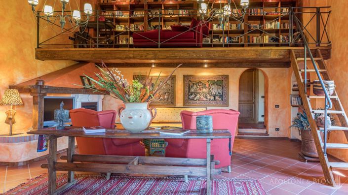 Image No.29-5 Bed Apartment for sale