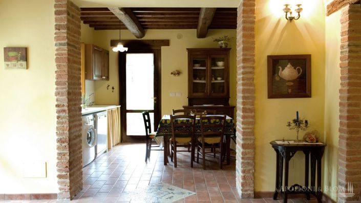 Image No.11-3 Bed Country House for sale