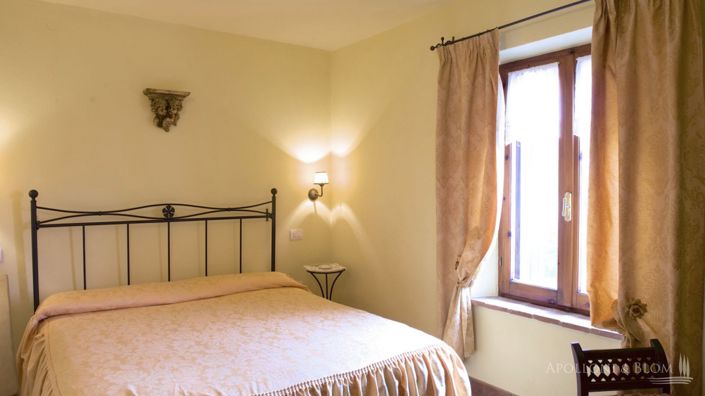 Image No.25-3 Bed Country House for sale