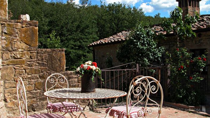 Image No.17-13 Bed Apartment for sale